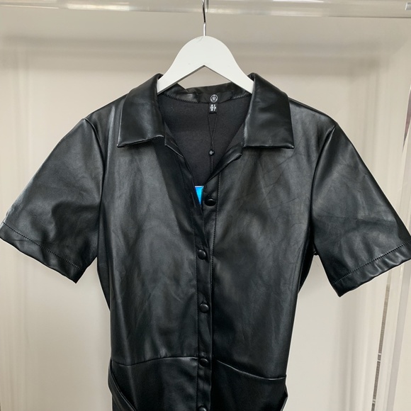 MISSGUIDED Faux Leather Shirt Dress in Black US 2 - Picture 3 of 9